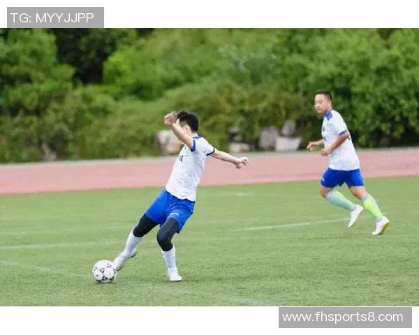 实时更新7mcn足球即时比分助您掌握比赛动态尽享精彩赛事体验 实时更新7mcn足球即时比分助您掌握比赛动态尽享精彩赛事体验