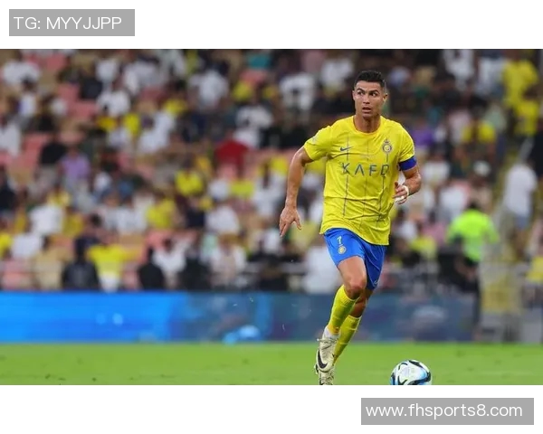 C罗穿的足球鞋揭秘：如何选择适合自己的运动装备与提升球技的秘诀